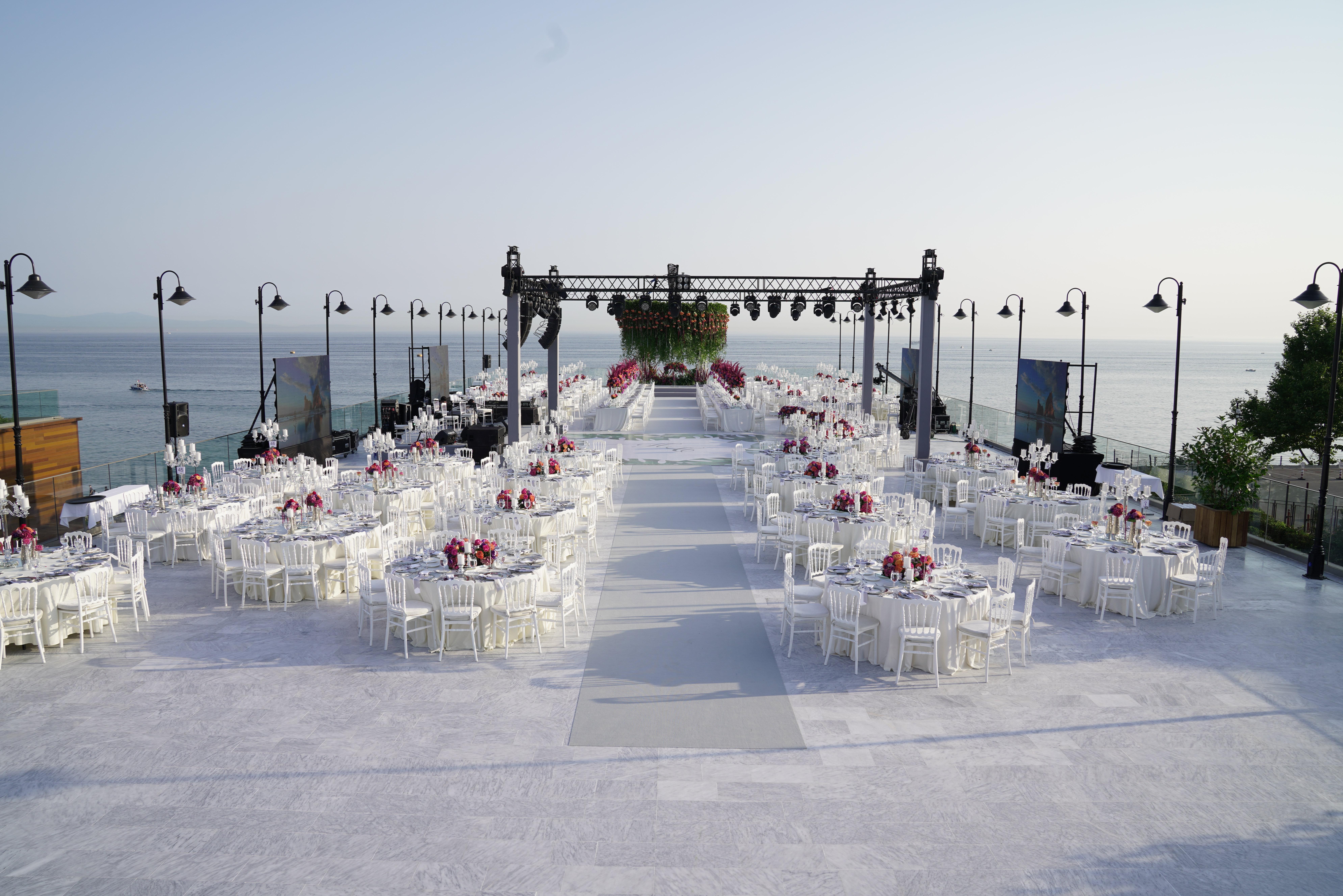 Crowne Plaza Florya Istanbul By Ihg Hotel Luaran gambar The stage of the festival