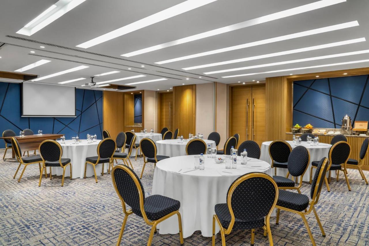 Crowne Plaza Florya Istanbul By Ihg Hotel Luaran gambar Meeting room