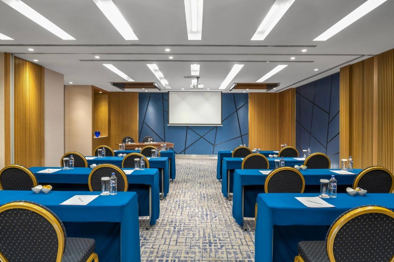 Crowne Plaza Florya Istanbul By Ihg Hotel Luaran gambar Meeting room