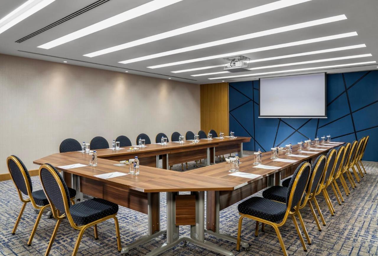 Crowne Plaza Florya Istanbul By Ihg Hotel Luaran gambar Meeting room