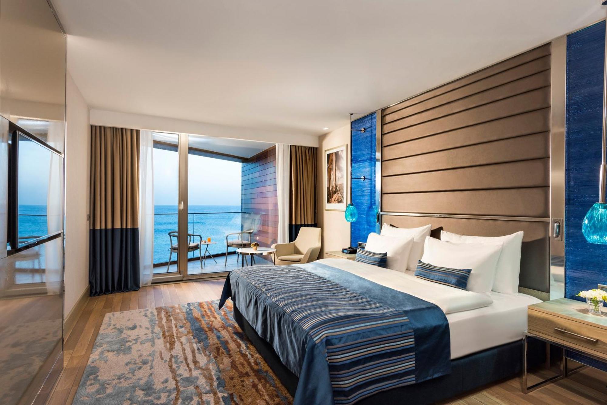 Crowne Plaza Florya Istanbul By Ihg Hotel Luaran gambar A bedroom at the hotel